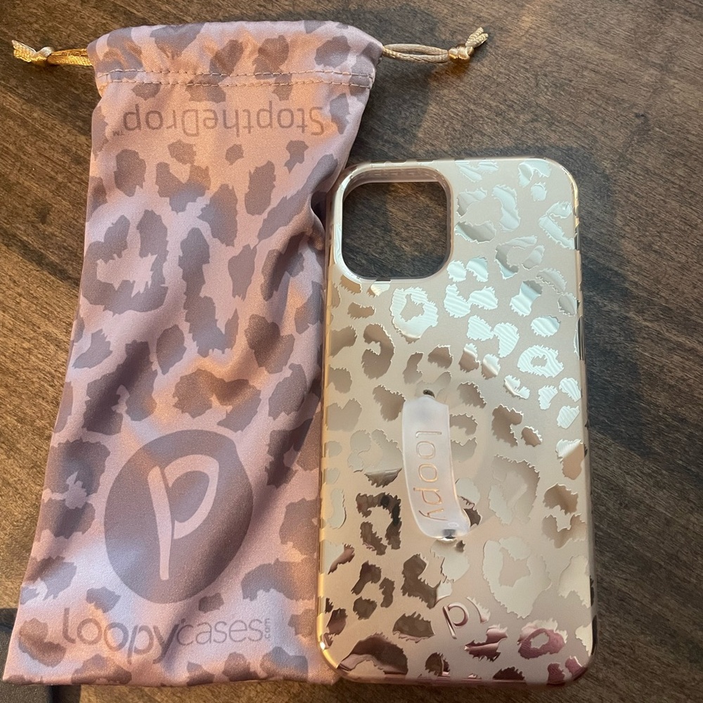 Loopy Cases Leopard case